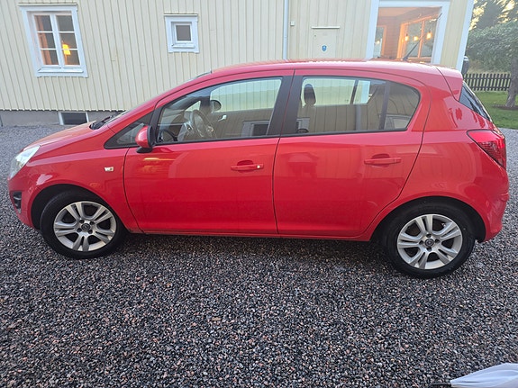 Opel Corsa 2 of 10