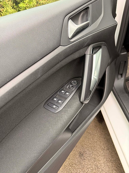 Peugeot 308 10 of 13