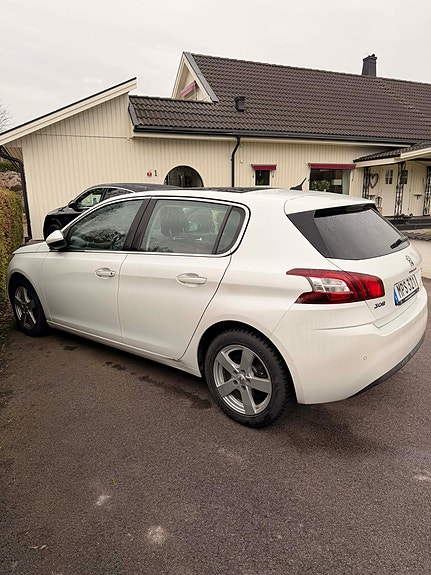 Peugeot 308 5 of 13