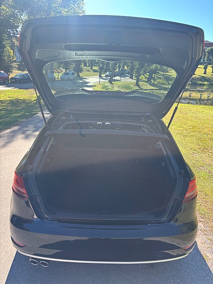 Audi A3 4 of 5