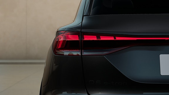 Audi Q6 e-tron 6 of 11