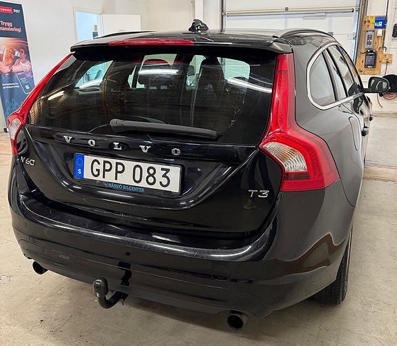 Volvo V60 6 of 16