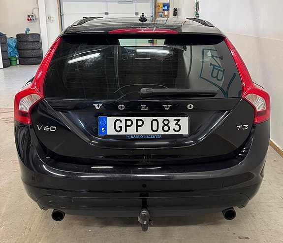 Volvo V60 5 of 16