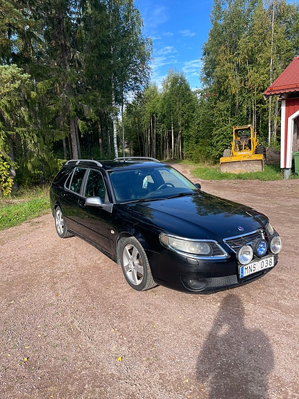 Saab 9-5 2 of 9