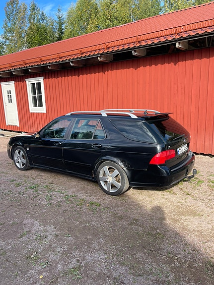 Saab 9-5 3 of 9