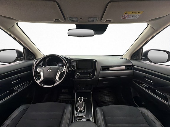 Mitsubishi Outlander 13 of 30
