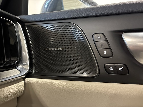 Volvo V60 19 of 23