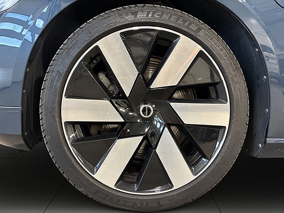 Volvo V60 14 of 23