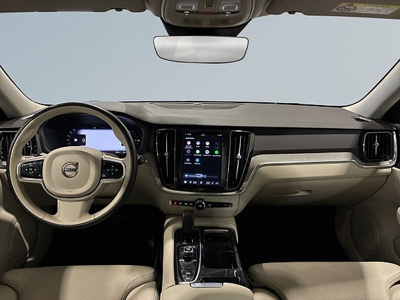 Volvo V60 8 of 23