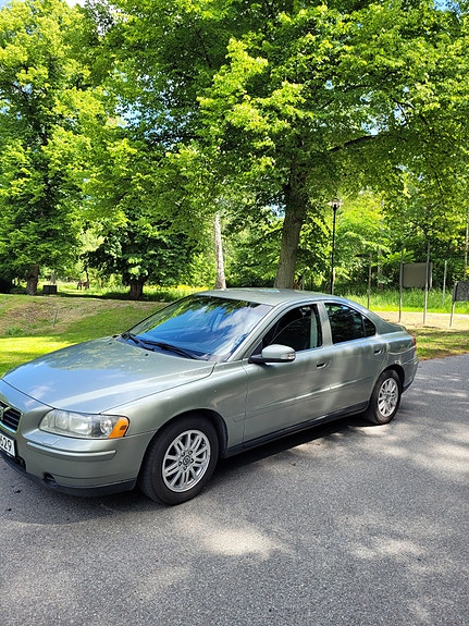 Volvo S60 4 of 7
