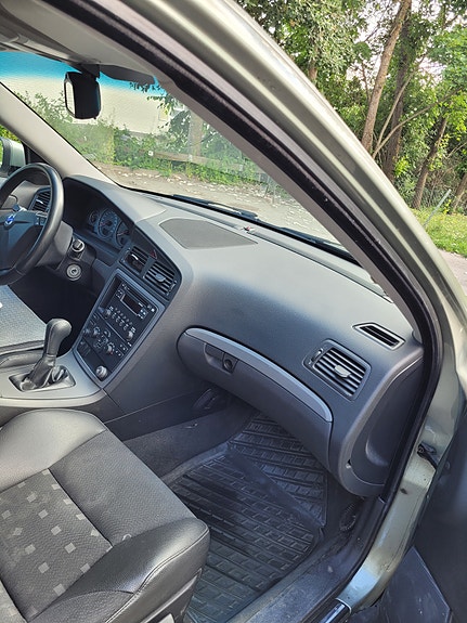 Volvo S60 6 of 7