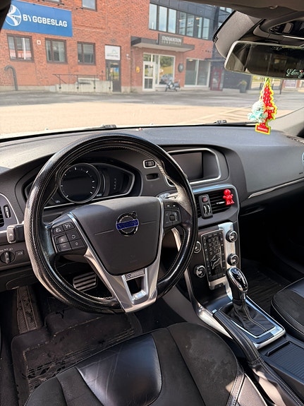 Volvo V40 5 of 7
