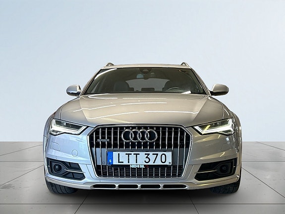Audi A6 allroad 2 of 19