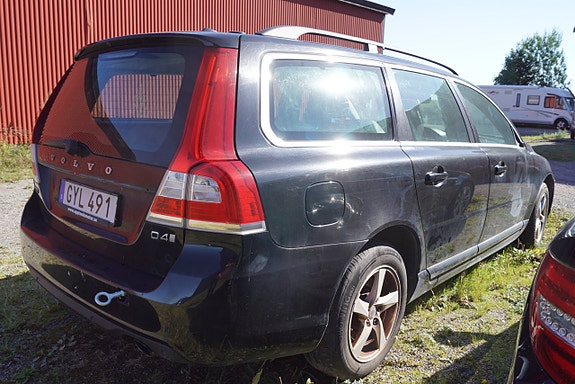 Volvo V70 4 of 9