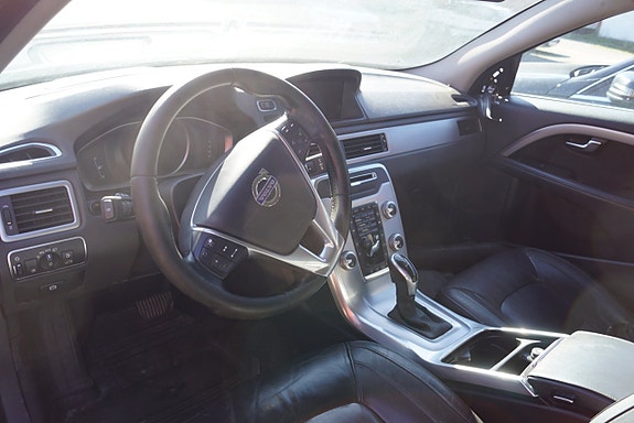 Volvo V70 6 of 9