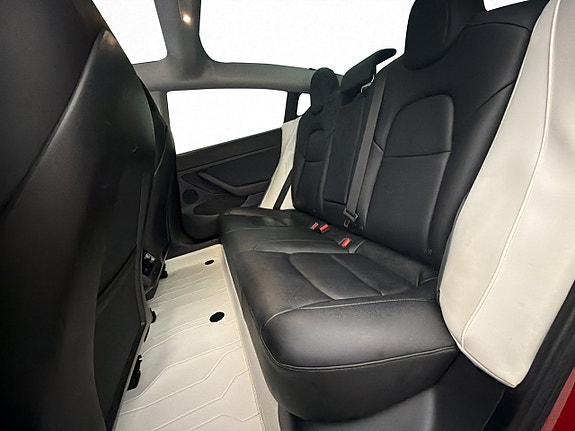 Tesla Model 3 12 of 30