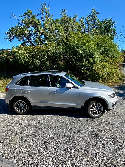 Audi Q5 2 of 7