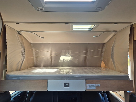 Hymer Masterline I 780 BlackLine Mycket välutrustad! Fabriksny! 14 of 16