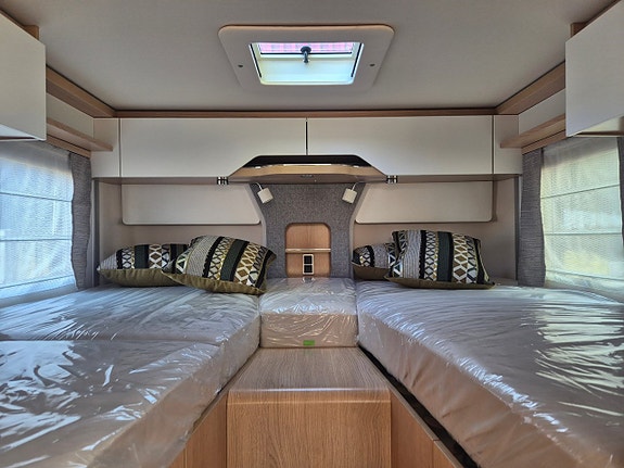 Hymer Masterline I 780 BlackLine Mycket välutrustad! Fabriksny! 3 of 16
