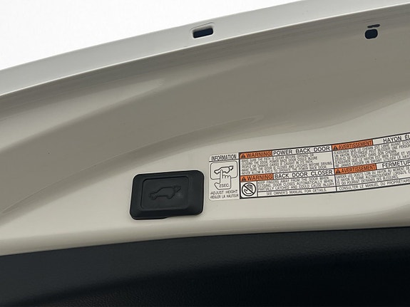 Toyota RAV4 30 of 30