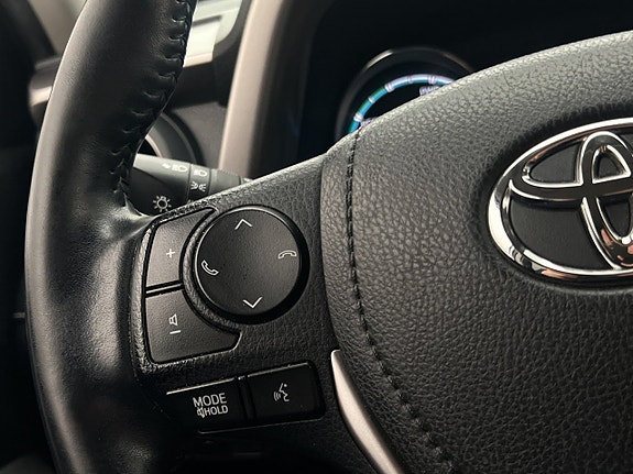Toyota RAV4 18 of 30