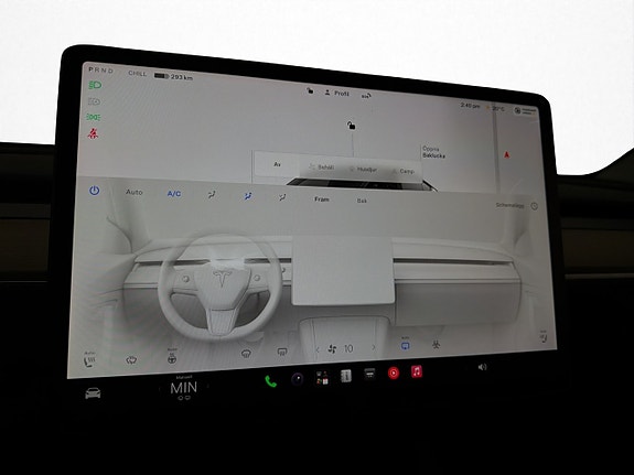 Tesla Model Y 22 of 30