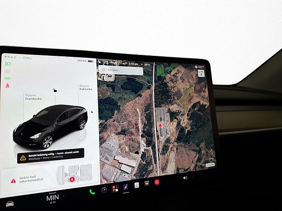 Tesla Model Y 15 of 30