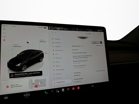 Tesla Model Y 21 of 30