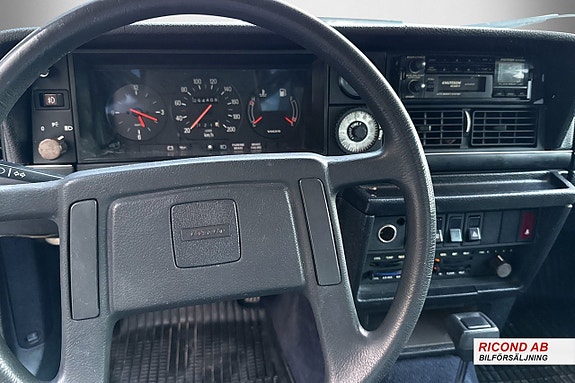 Volvo 244 8 of 10