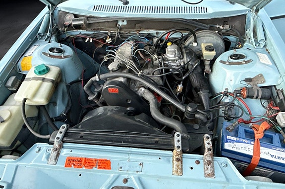 Volvo 244 9 of 10