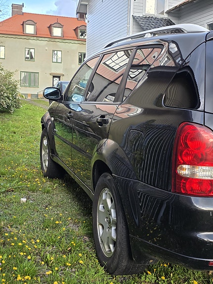 SsangYong Rexton 3 of 9