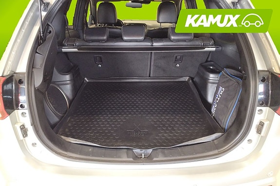 Mitsubishi Outlander 16 of 24