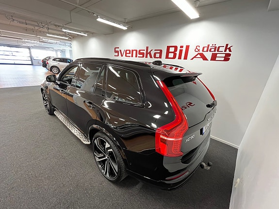 Volvo XC90 8 of 27