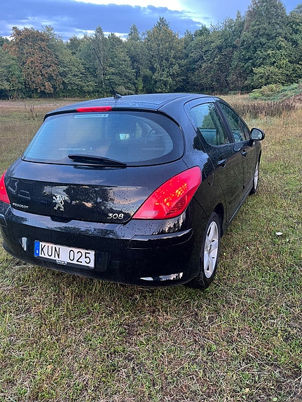 Peugeot 308 3 of 12
