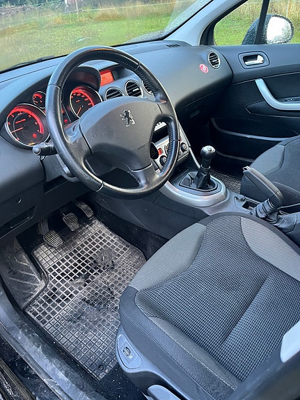 Peugeot 308 5 of 12