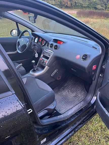 Peugeot 308 6 of 12