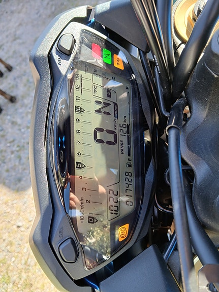 Suzuki GSX-S 1000 5 of 5