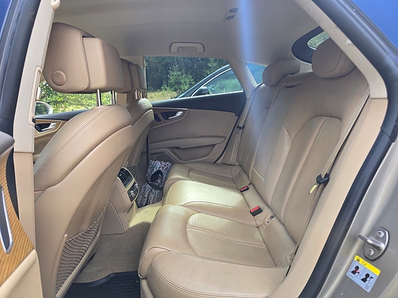 Audi A7 5 of 6