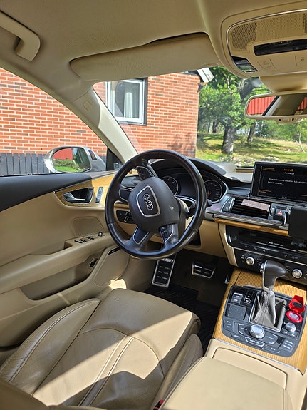 Audi A7 4 of 6