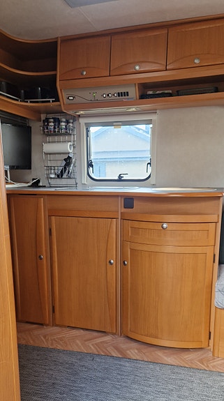 Adria Unica C 503 UP 4 of 10