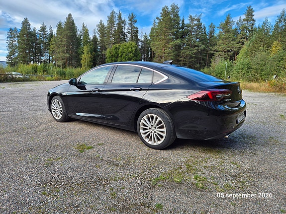 Opel Insignia 3 of 9