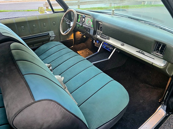 Buick Le Sabre 14 of 24