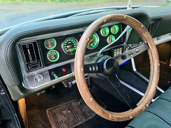 Buick Le Sabre 12 of 24