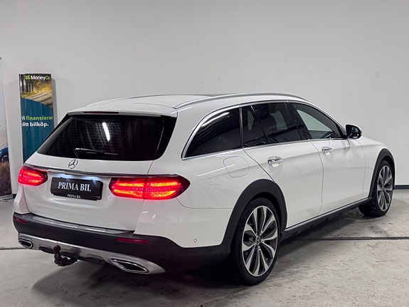 Mercedes-Benz E220 d 4 of 29