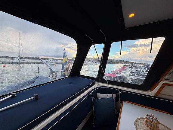 Forbina 9000 med stora flybridge Mkt fint skick 18 of 25