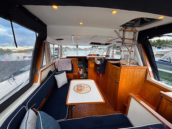 Forbina 9000 med stora flybridge Mkt fint skick 5 of 25
