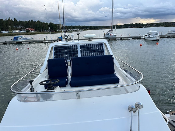 Forbina 9000 med stora flybridge Mkt fint skick 4 of 25