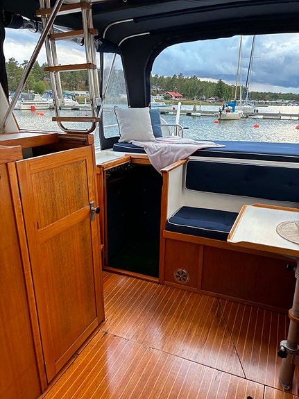 Forbina 9000 med stora flybridge Mkt fint skick 11 of 25
