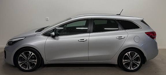 Kia Ceed 2 of 11
