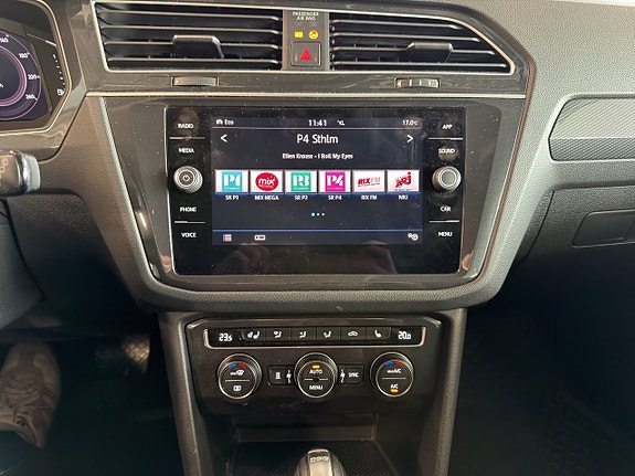 Volkswagen Tiguan 16 of 24